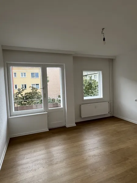 Sonnige  2-Zimmer-Wohnung sucht nette/n Mieter/in — photo 1